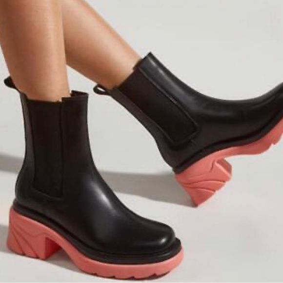 Super Trendy black ankle boot with orange sole women size 6.5. - Picture 15 of 17